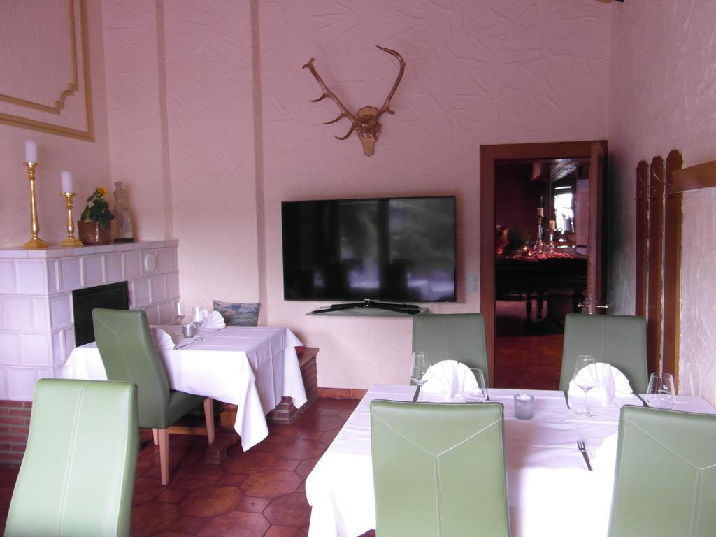 Hotel Castello Bianco à Wadern Extérieur photo