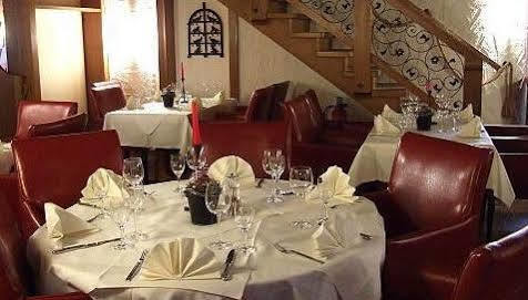 Hotel Castello Bianco à Wadern Extérieur photo